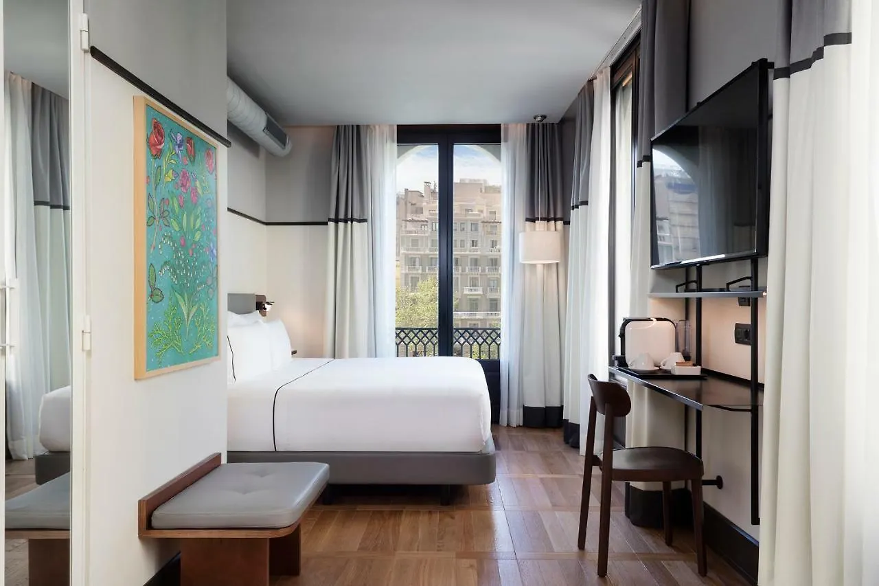 Hotel Praktik Essens Barcelona 3*,